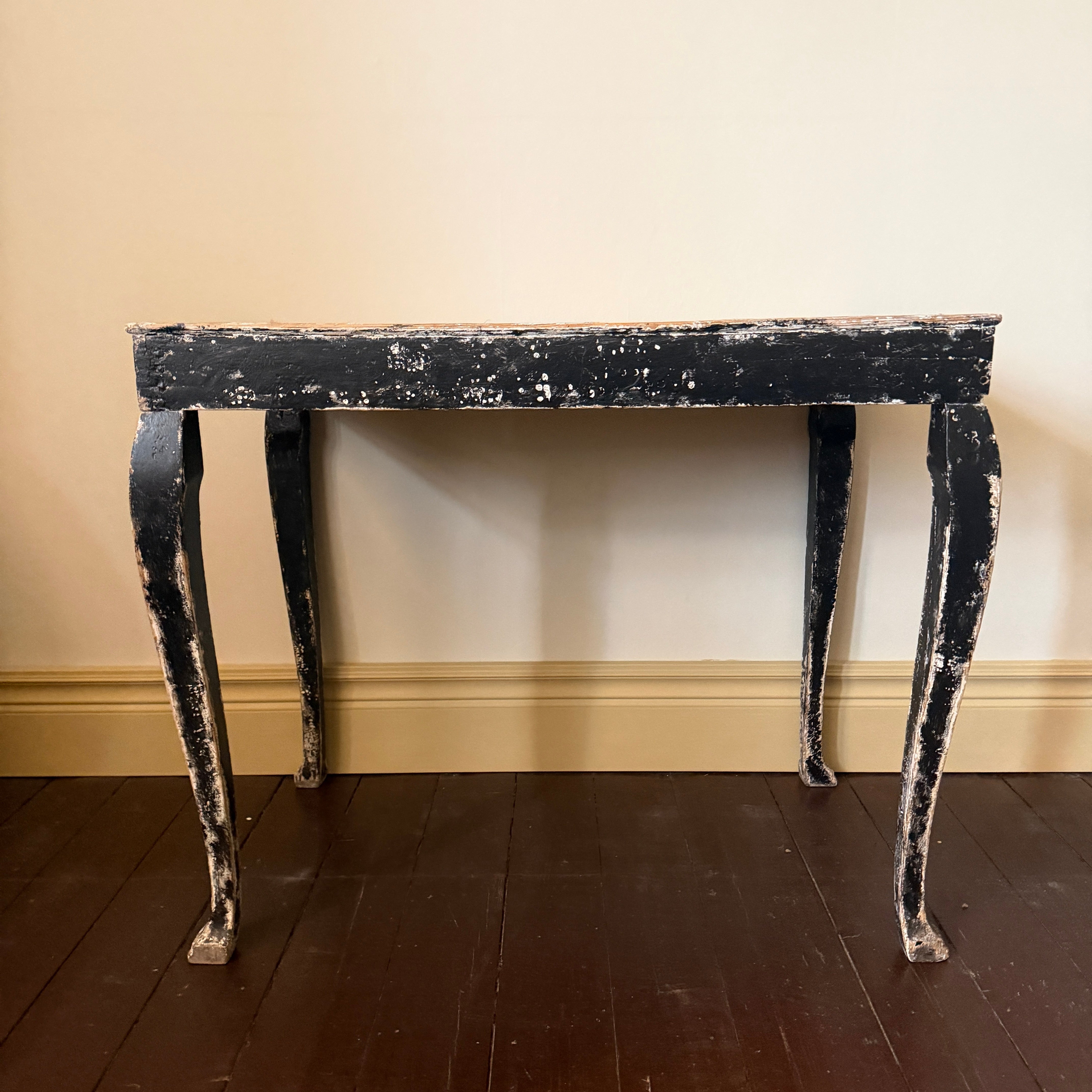 Antikt träbord 1700-tal