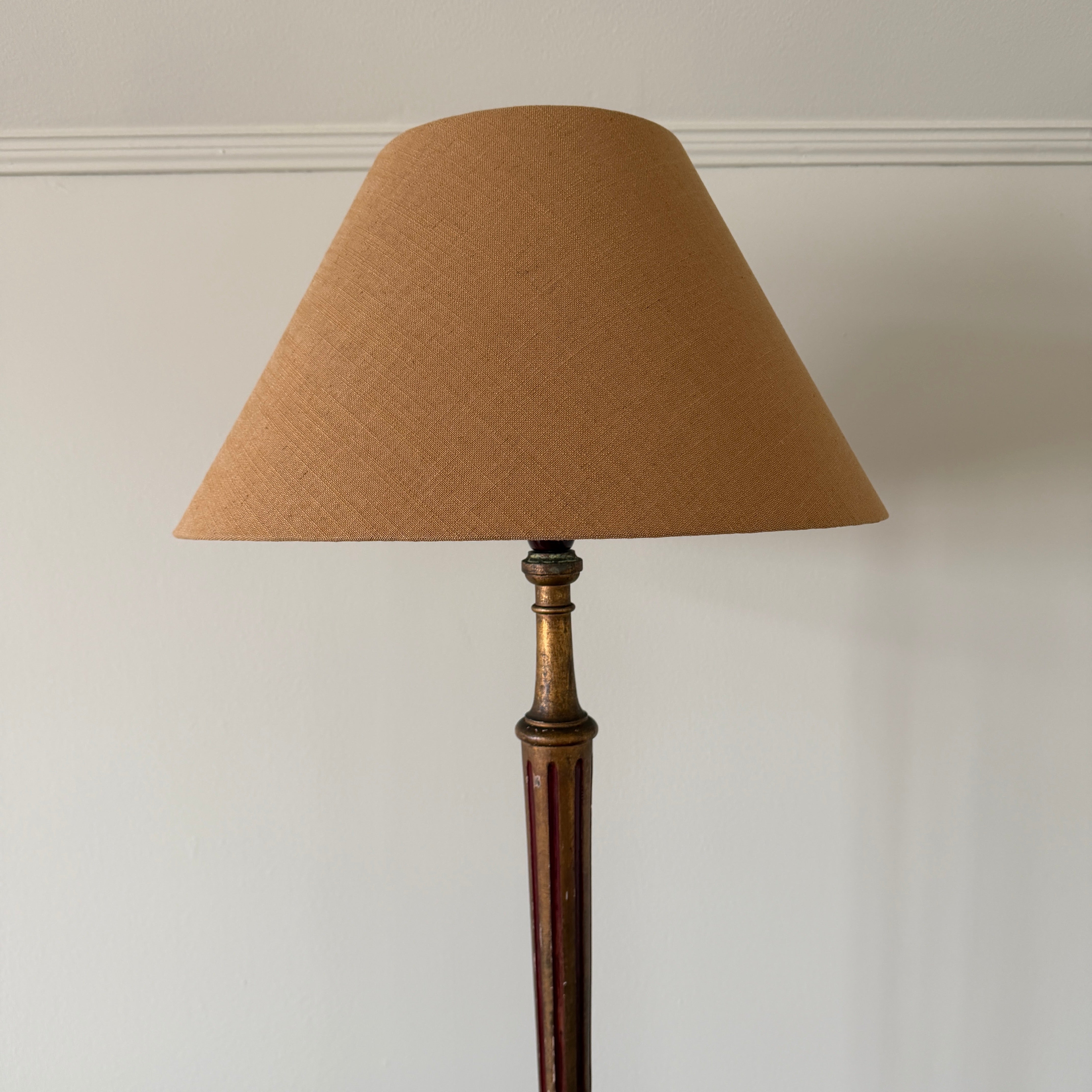 Golvlampa trä Frankrike