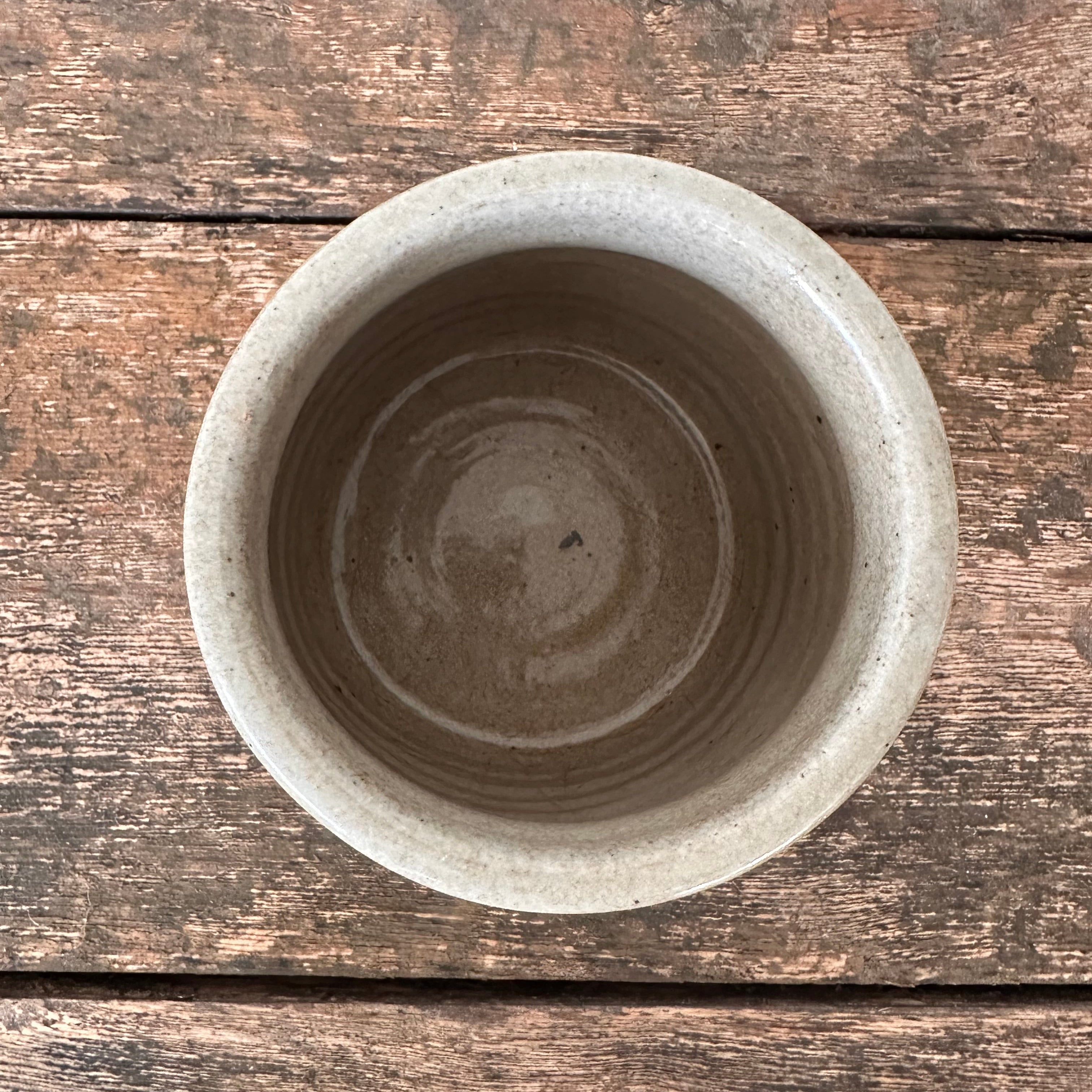 Handgjord fransk confit kruka