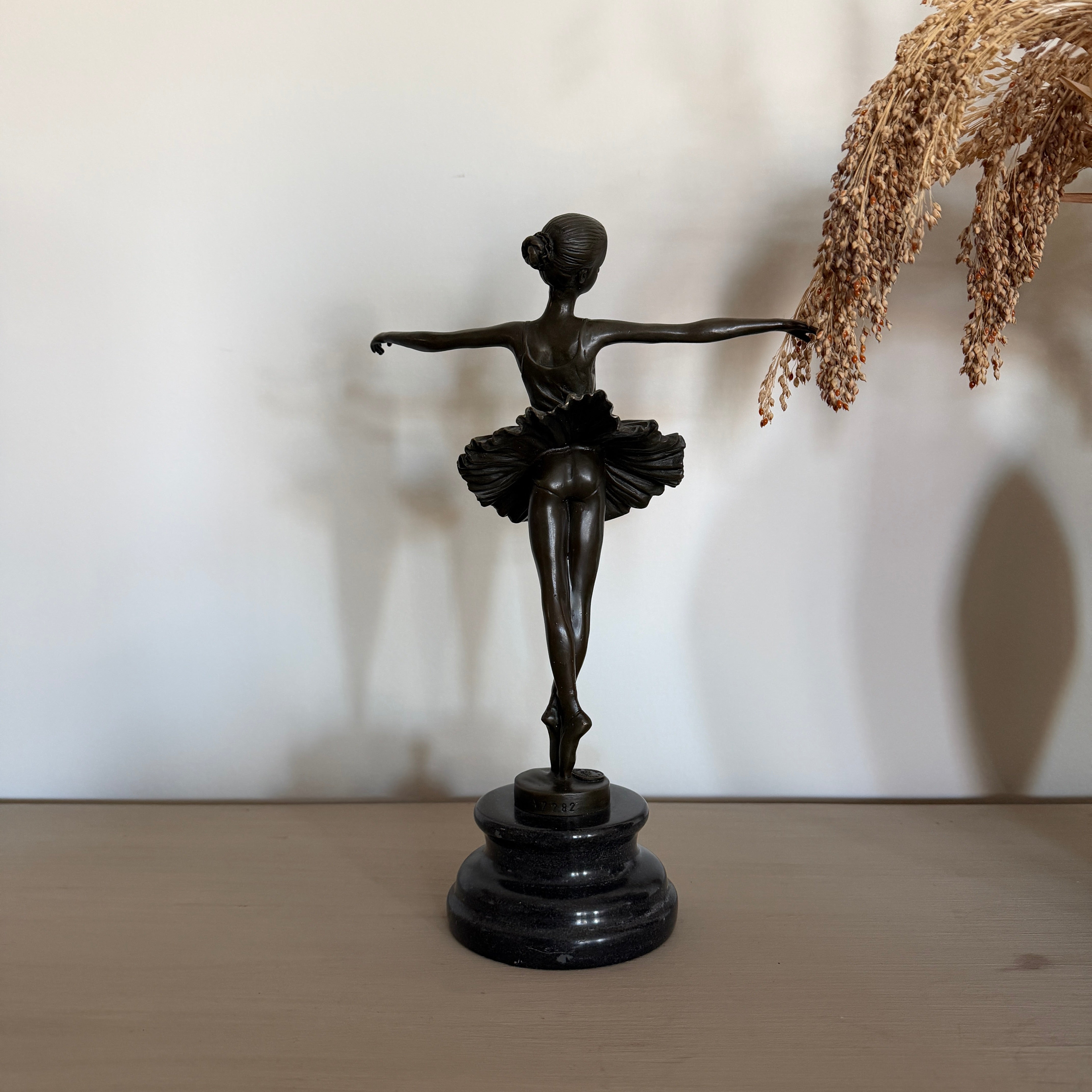 Bronsskulptur ballerina