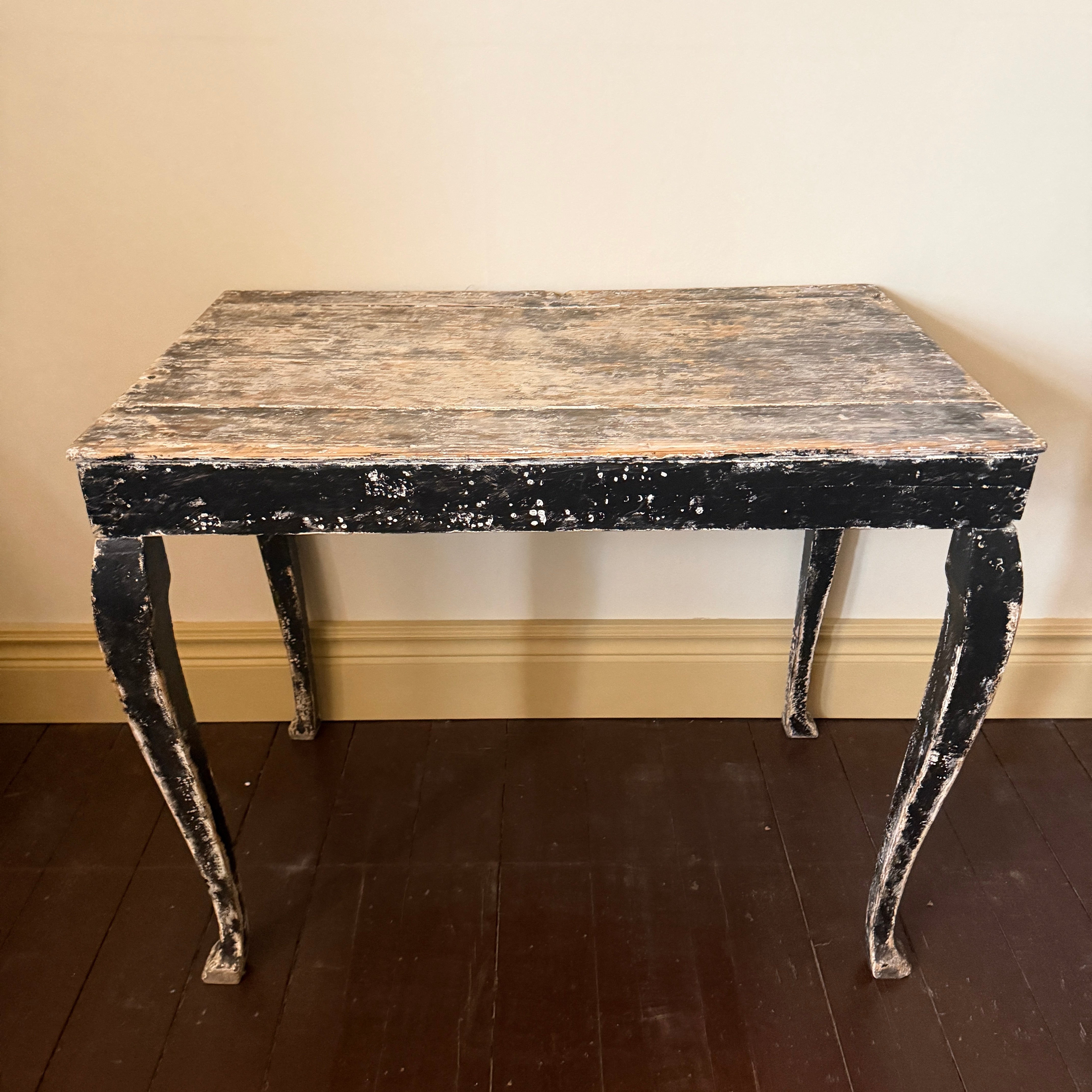 Antikt träbord 1700-tal